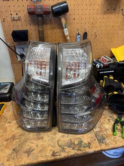 Genuine Oem 2014-2023 gx460 tail light set