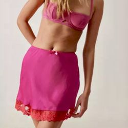 NEW: Pink Lace Slip Skirt - UO Pink Lace Skirt - Size S