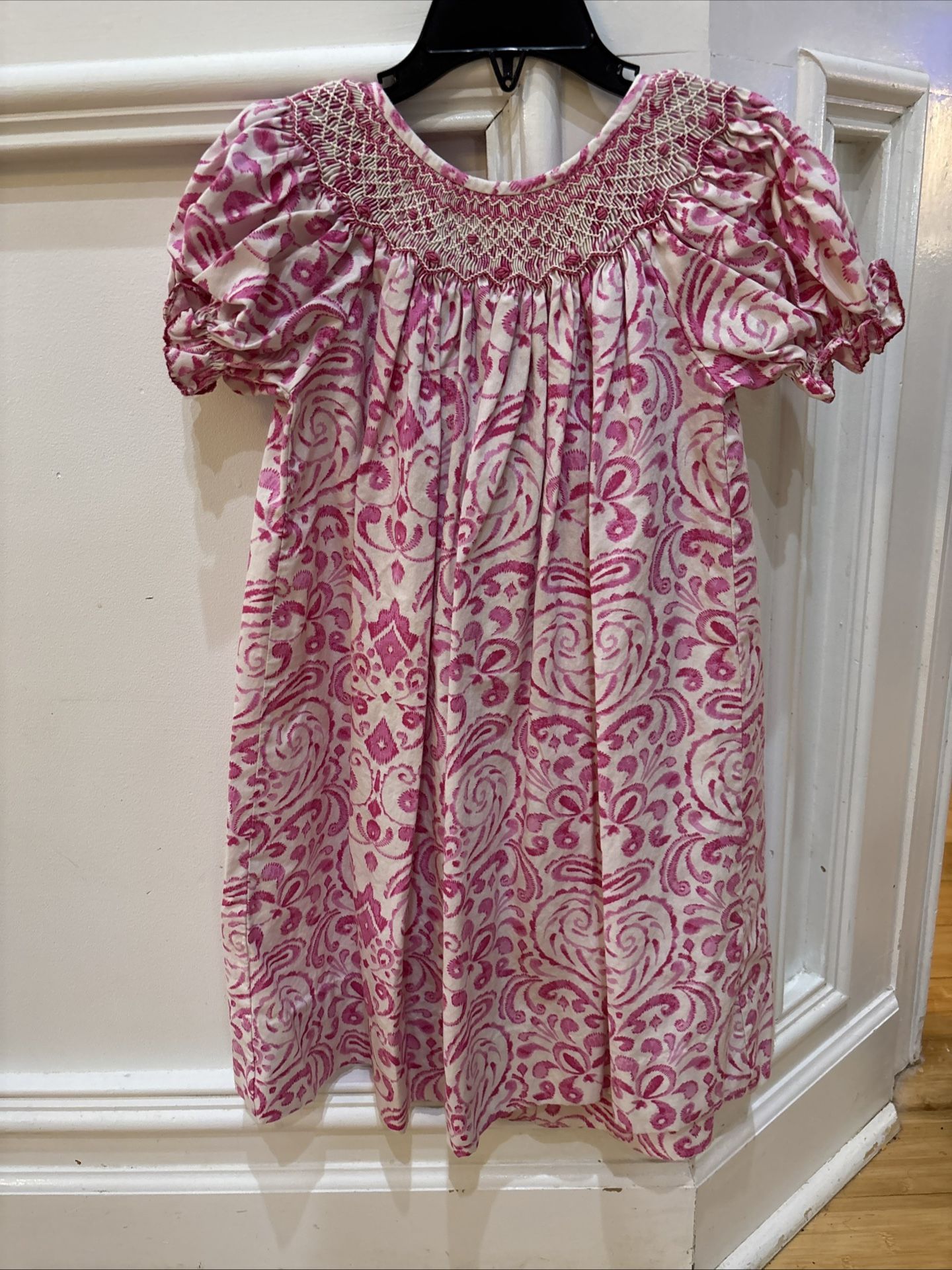 Girl’s 4T Smocked Pink And White Dress