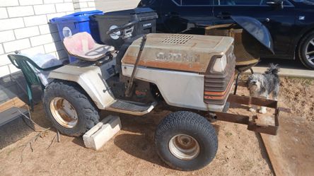 Riding tractor Lawnmowers