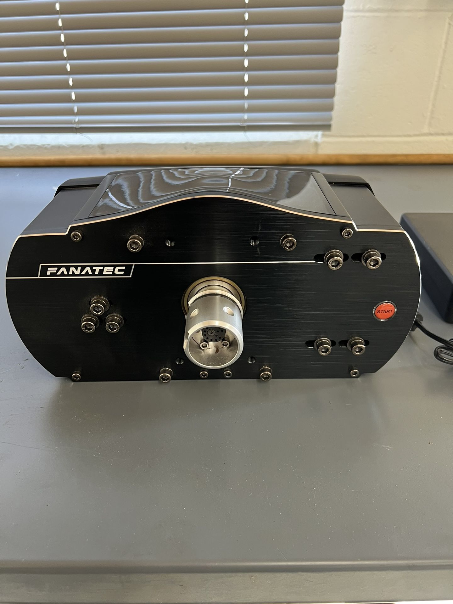 Fanatec Clubsport Wheel Base V2.5 Surprise Release - Inside