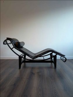 MCM Vintage Black Leather LC4 Style Chaise Lounge Chair