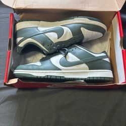 Nike Dunk Low Vintage Green - Size 12