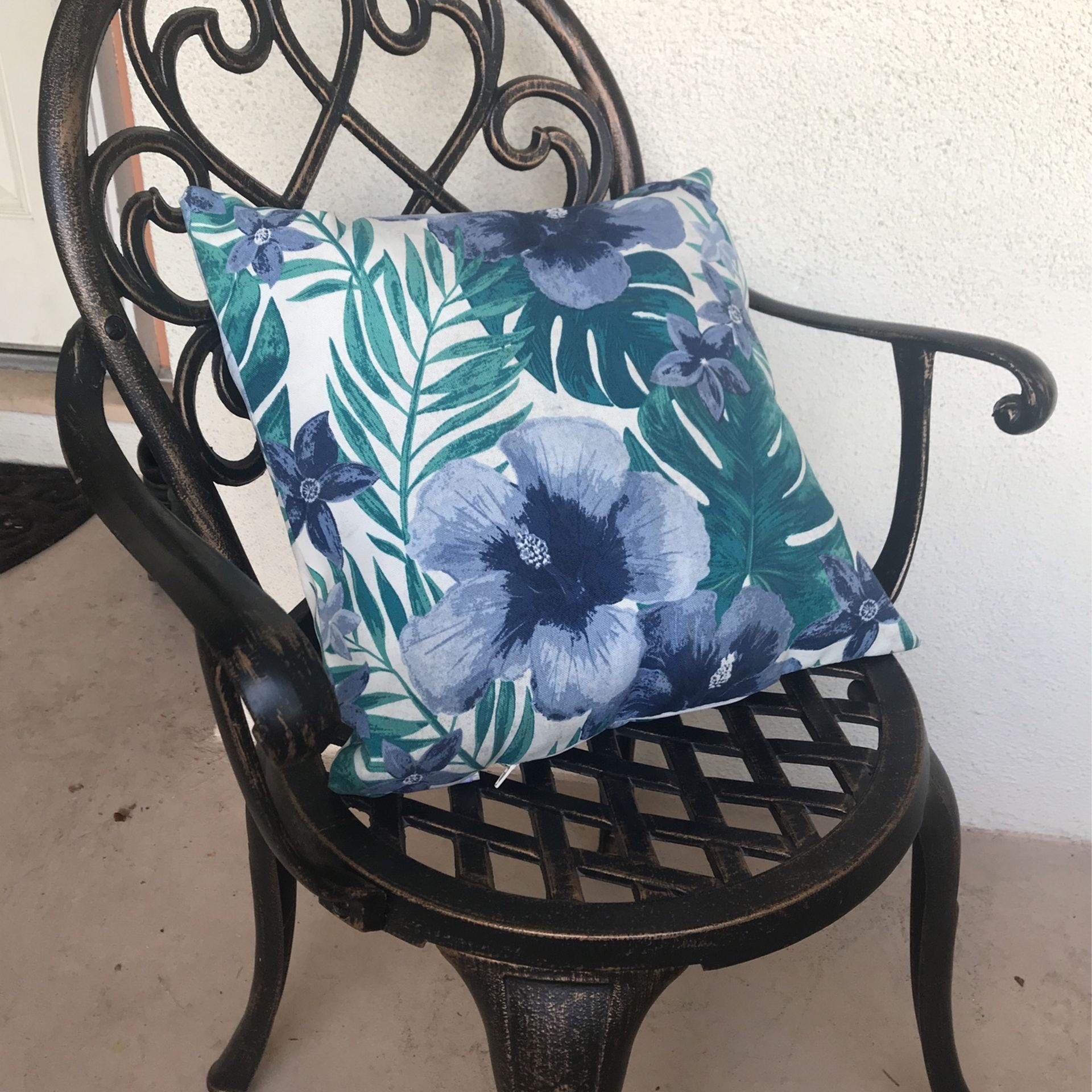 Hawaiian Print Chair Pillow New