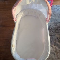 Free Bassinet 