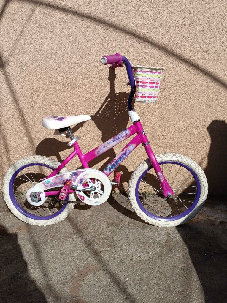 Girls Bike. Huffy Seastar16" Bike.