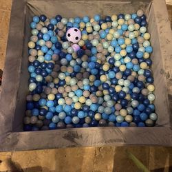 Ballpit With Balls