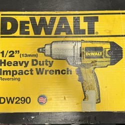 DEWALT HEAVY DUTY 1/2” IMPACT WRENCH