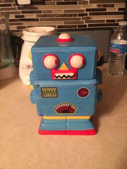 Robot cookie jar great condition south philly