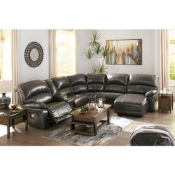 Hallstrung Power Reclining Sectional 