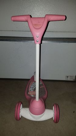 CHILD'S SCOOTER