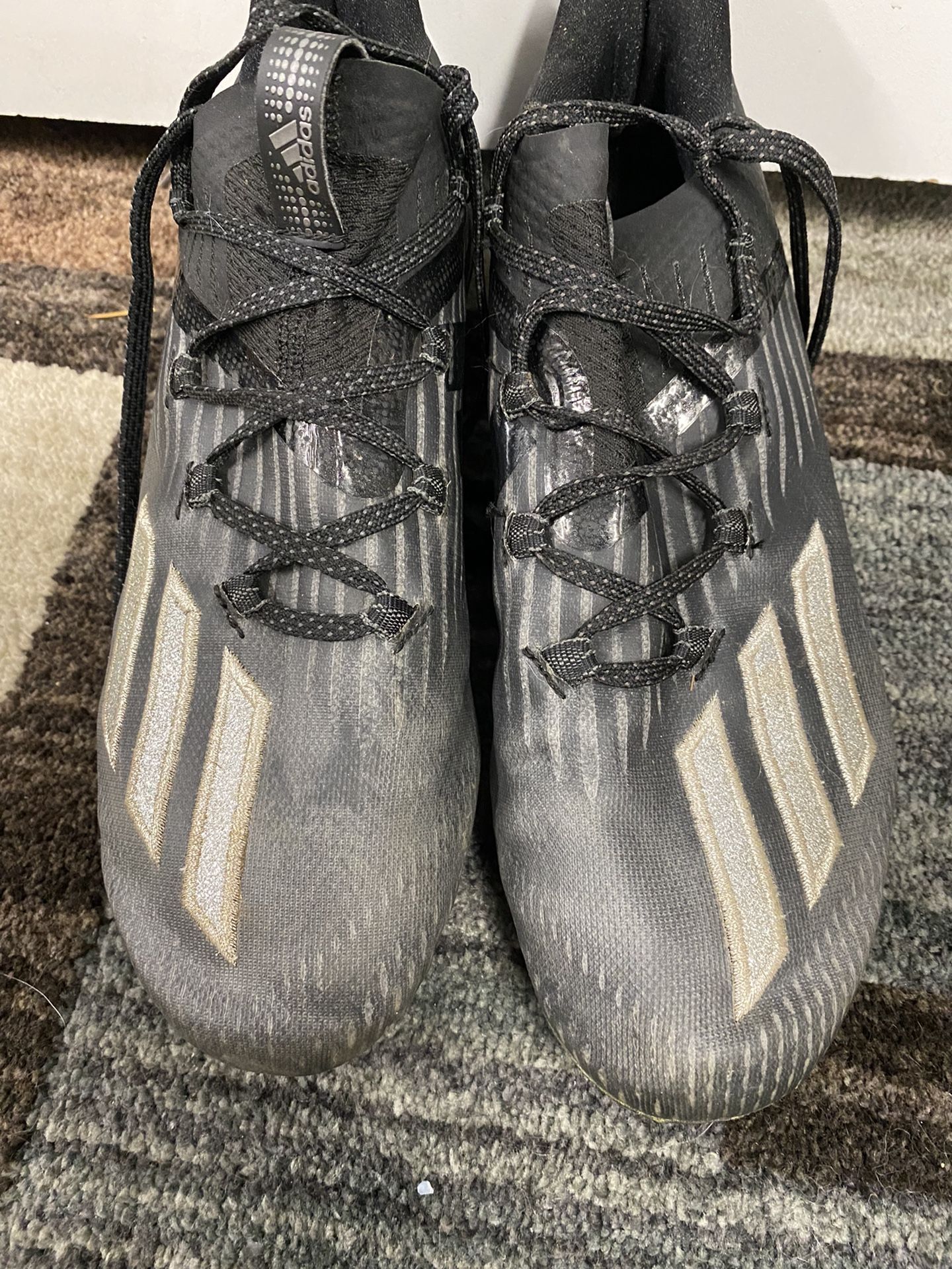 Kids Soccer Shoes Size 7.5