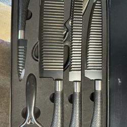 Knife set. Open box.