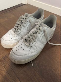 White Nike Air Force 1