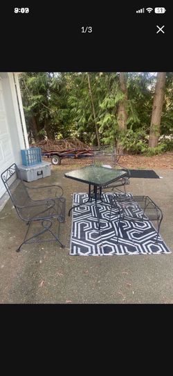 MOVING SALE- VINTAGE SOLID PATIO SET  No mat included