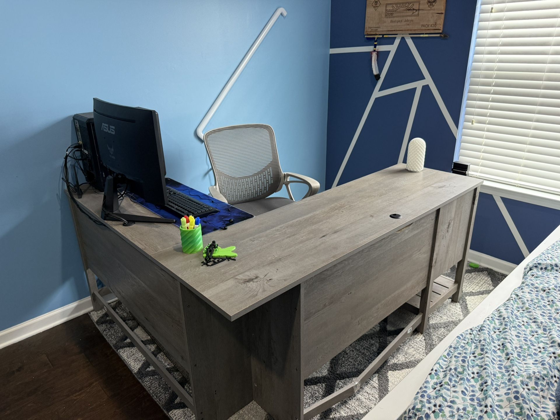 L Shaped Desk