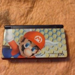 Nintendo DS Lite works Great selling as is Read Full Description 