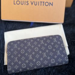 Louis Vuitton Canvas Wallet