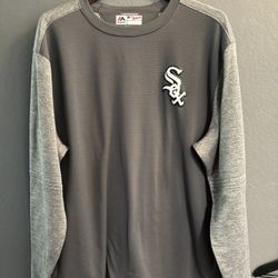 Authentic Chicago White Sox On-Field Tech Fleece Sweatshirt Crewneck Men in great condition worn only a few times 2xl