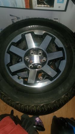 Dunlop tires 265/70R17/ 113s