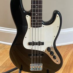 Squier Affinity Series Jazz Bass Guitar