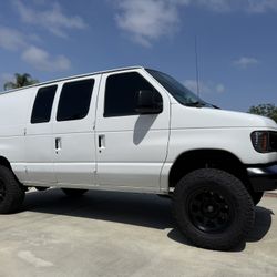 Ford Econoline Van