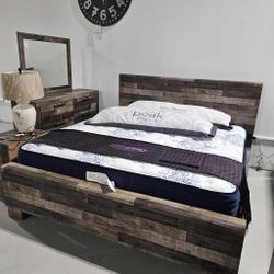 AP🎉 Multi Gray Panel Bedroom Set- 4-Piece (Bed, Dresser, Mirror, Nightstand) Delivery & Financing Available 