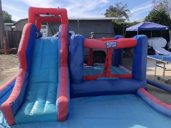 For Sale -Kids Inflatable Bouncy And Water Fun