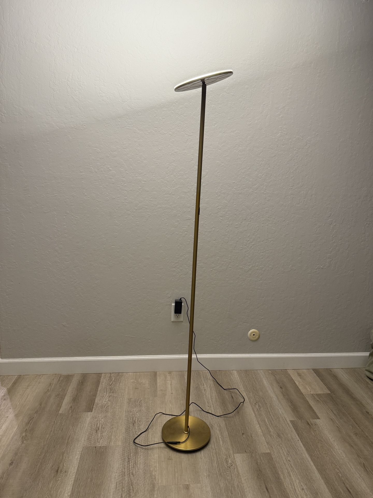 Brightech Sky LED Floor lamp
