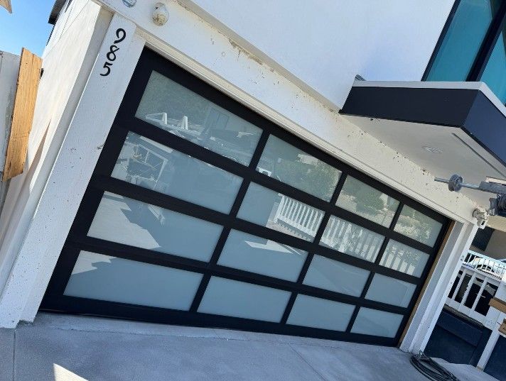 Garage Door 🚪