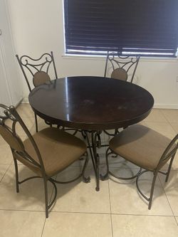 Dining Table Set Of 4