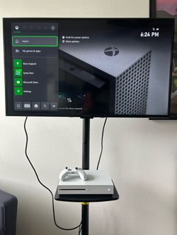 500GB White Xbox One w/ games and controllers