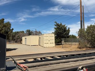 Storage shipping containers