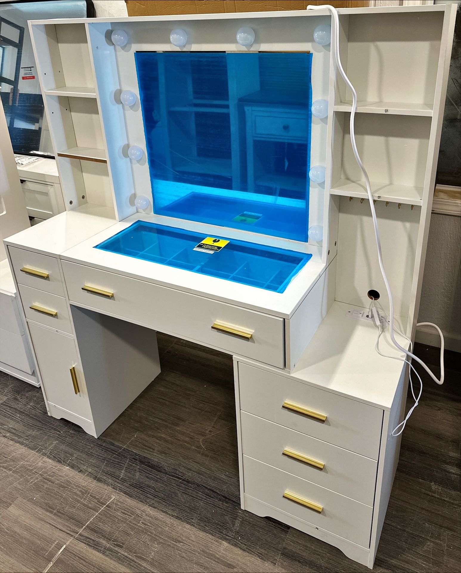 White Makeup Vanity Desk