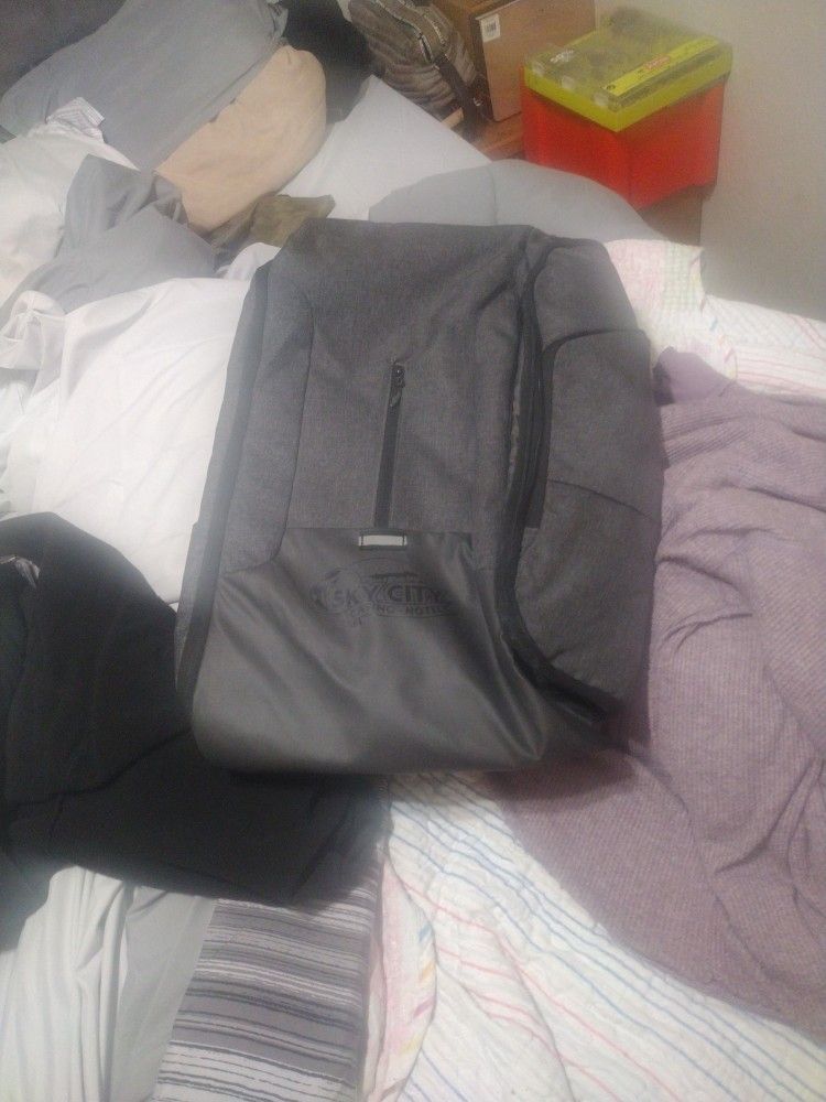 LAPTOP BACKPACK