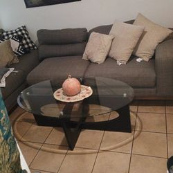 SECTIONAL COUCH AND COFFE TABLE