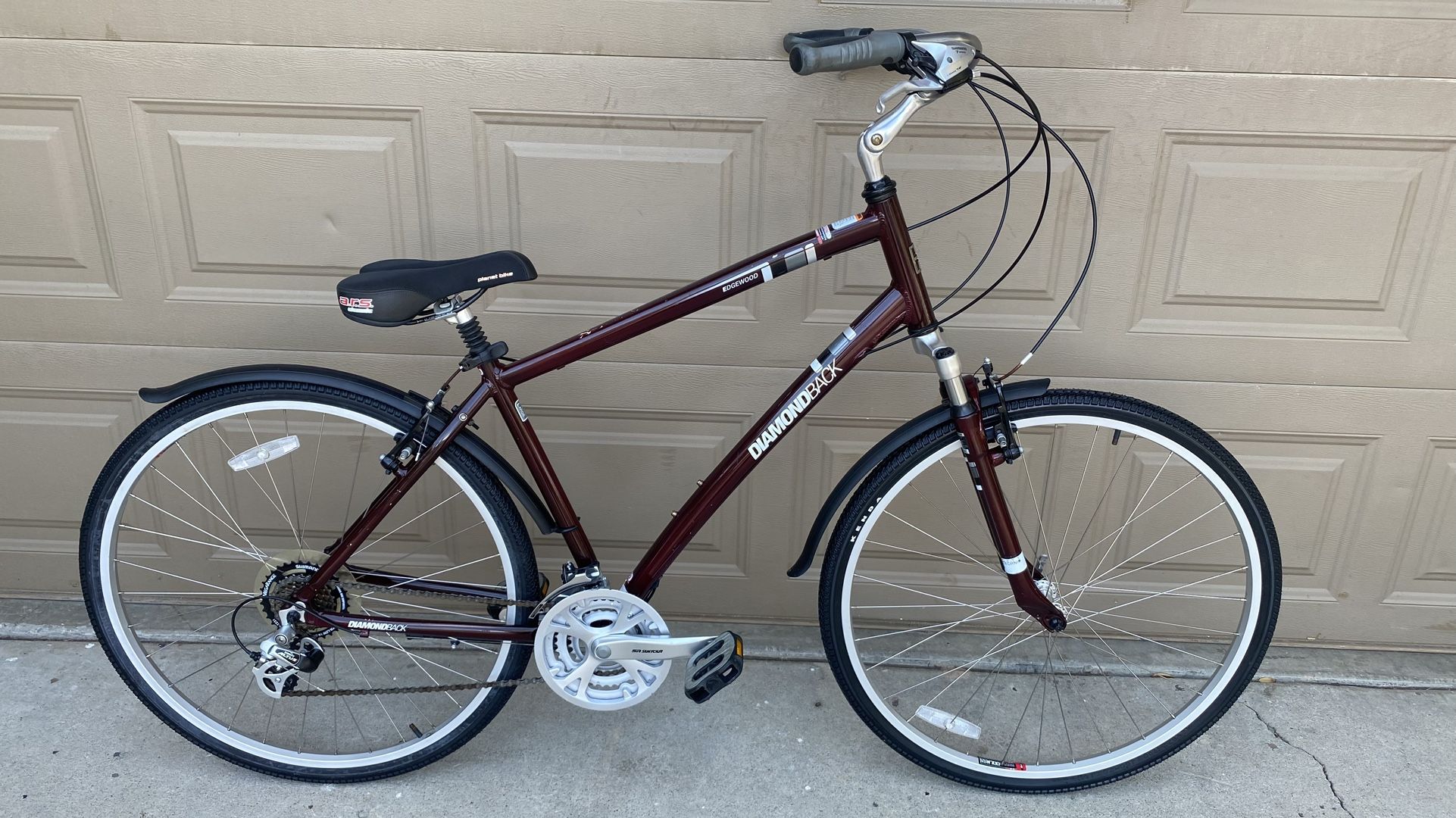 Diamondback Edgewood Hybrid Bike