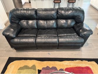 Black Leather Reclining Sofa – Very Good Condition