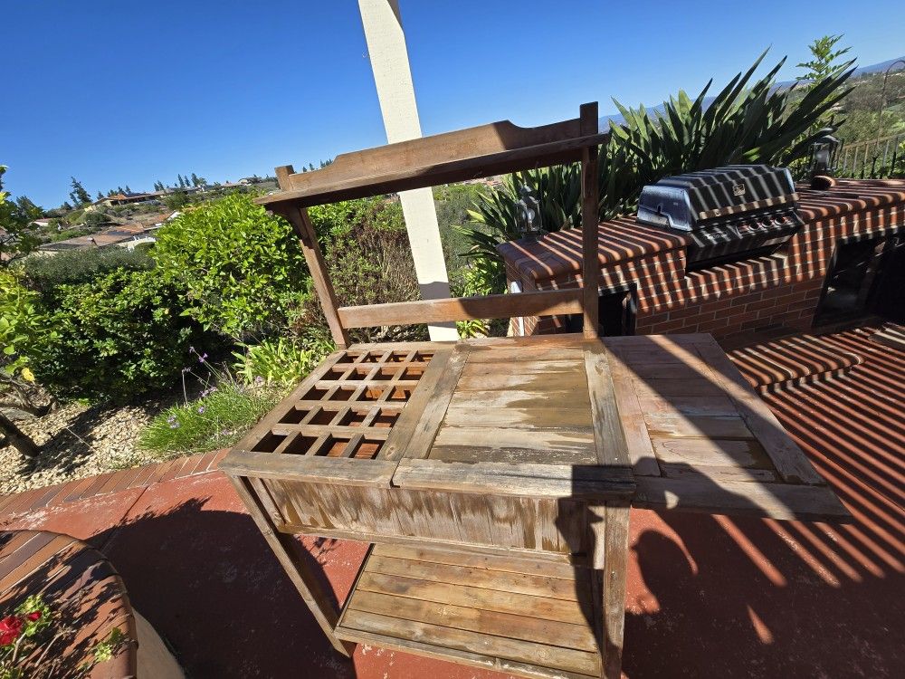 Gardening Pottimg Bench