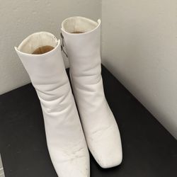 White Boots 
