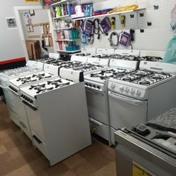 Used Excellent Condition Hotpoint Or Brown Or Magic Chef Gas Stove 20inches Or 24inches  Starting At $225 & Up 