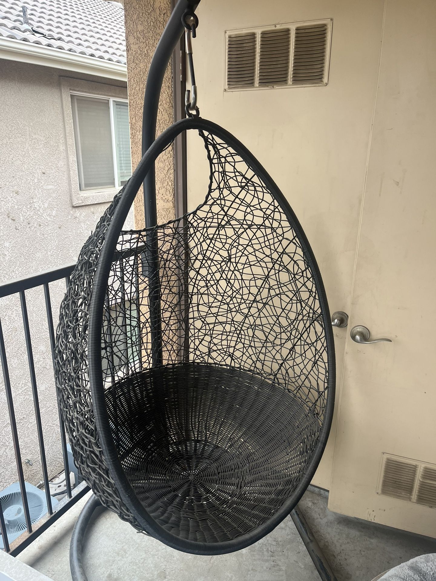 Hanging Egg Chair 