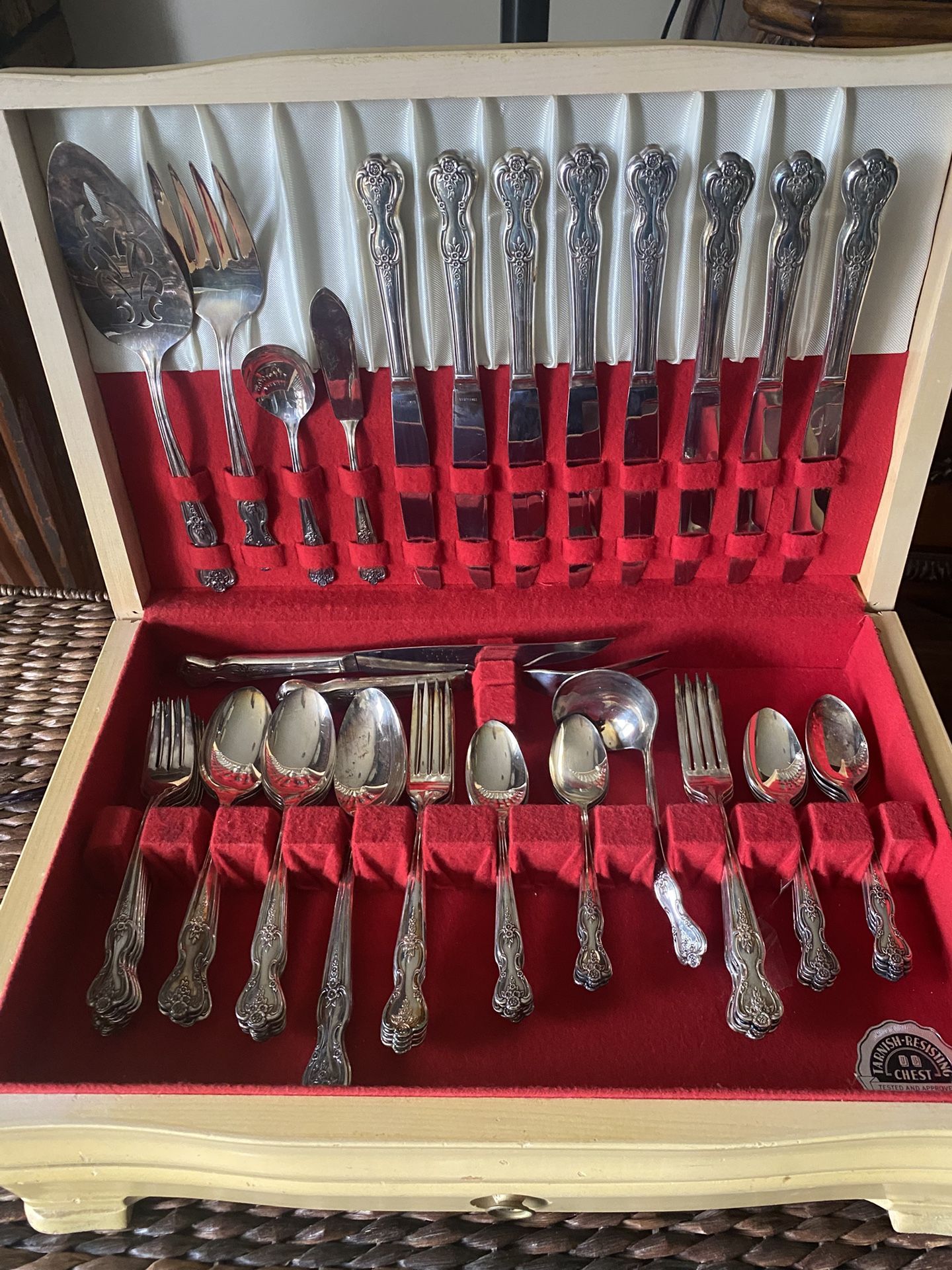 Roger’s Bros. Vintage Silverplate Service For 8 Silverware Flatware