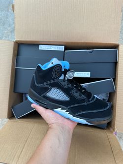 Jordan 5 Black University Blue