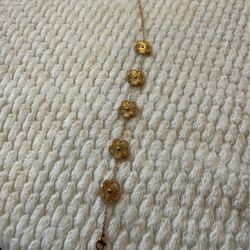 BRAND NEW  FOUR LEAF CLOVER CHARM BRACELET  