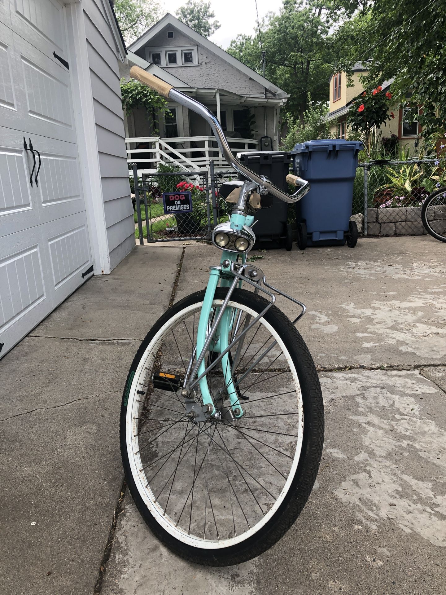 Fun Classic Cruiser Bike for Sale in Minneapolis, MN OfferUp