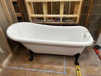 Kingston Brass Acrylic Clawfoot Tub 