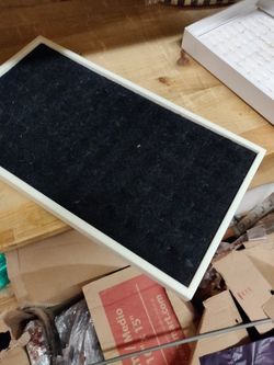 Plastic Ring tray with foam inserts included