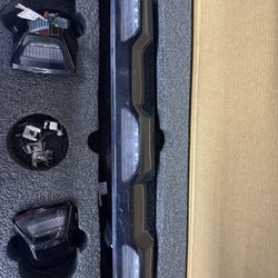 2024 GMC 2500 CAB LIGHTS