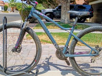 27.5 inch Specialized Jynx mountain bike